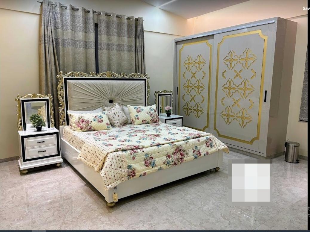Redhomex Cove Castle Villa Hyderabad Bagian luar foto