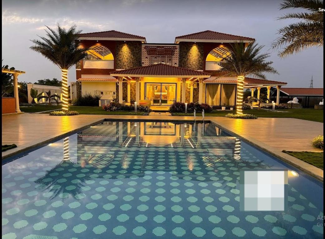 Redhomex Cove Castle Villa Hyderabad Bagian luar foto