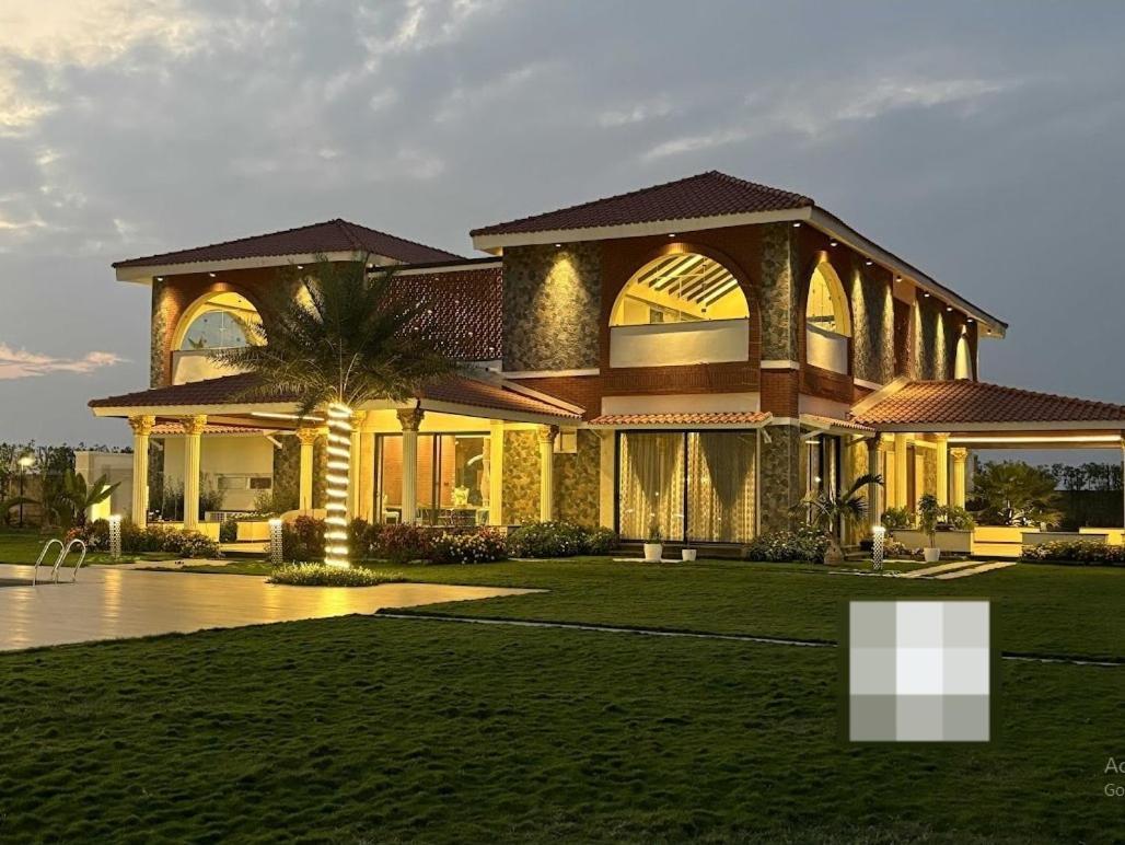 Redhomex Cove Castle Villa Hyderabad Bagian luar foto