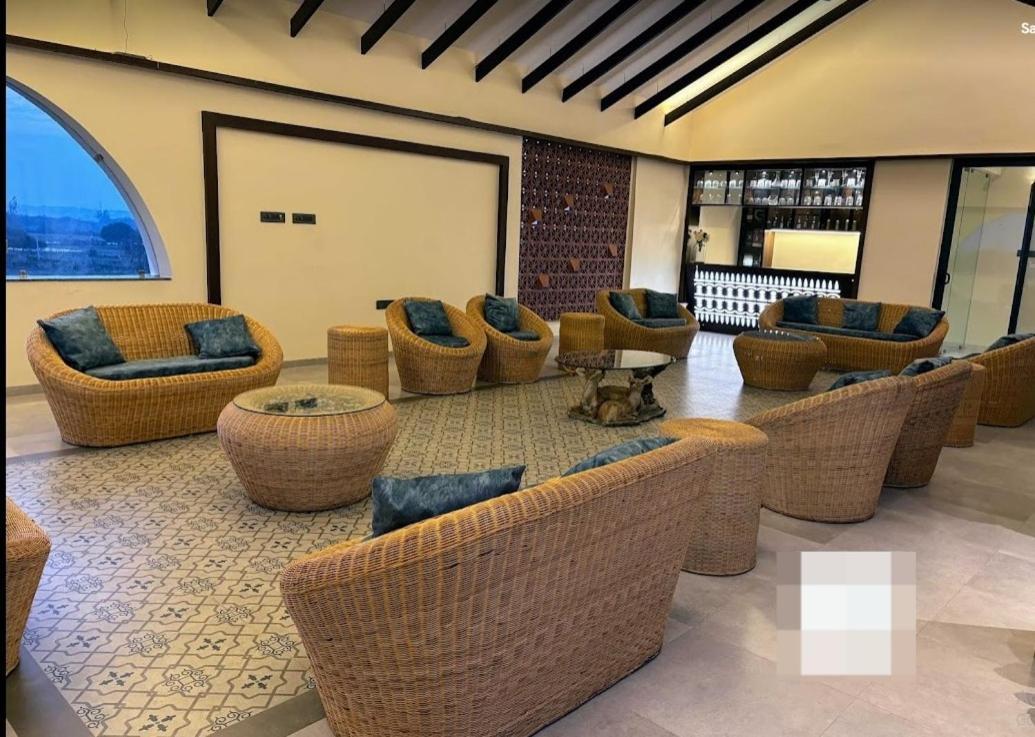 Redhomex Cove Castle Villa Hyderabad Bagian luar foto
