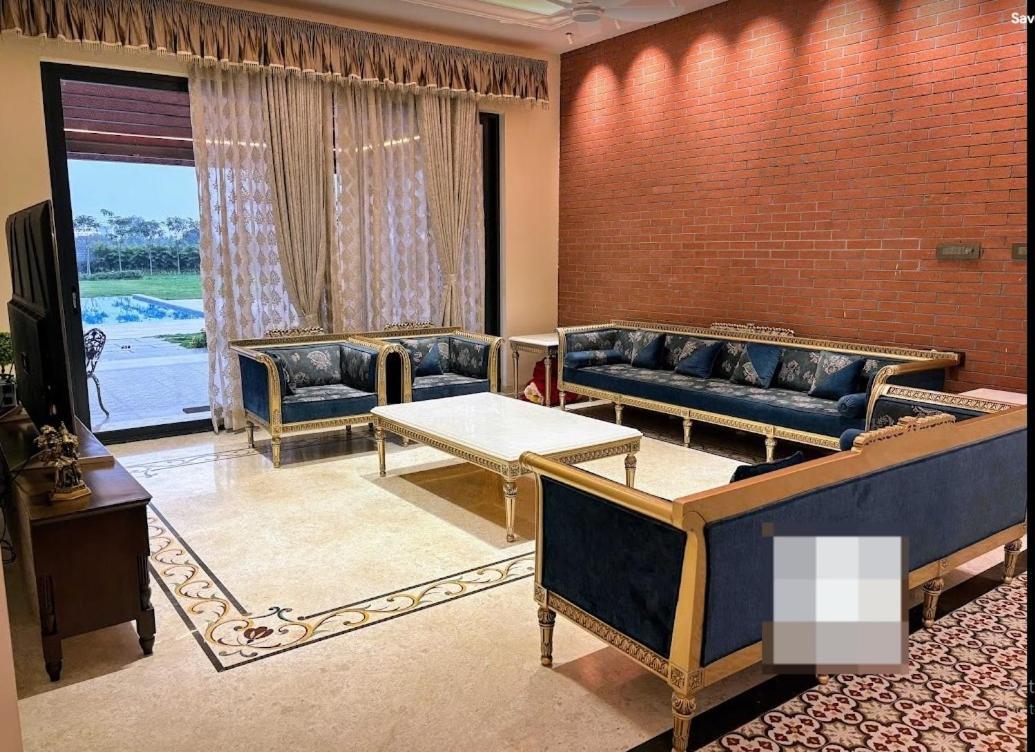 Redhomex Cove Castle Villa Hyderabad Bagian luar foto